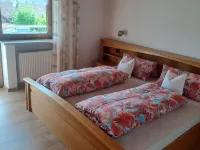 Ferienwohnung im Bayerischen Wald mit Balkon Hotels in der Nähe von Schloßbräu Drachselsried Richard Bruckmayer GmbH & Co. KG