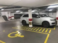 Cardeal Suites & Apartments - parking