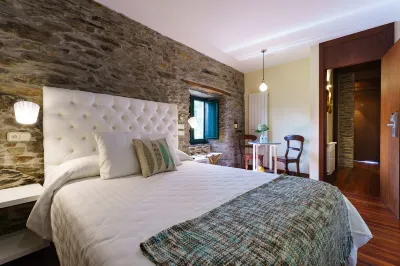 Lar da Mota Boutique Hotel Hotels in Dombodán