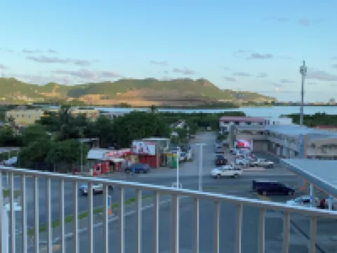 July Apartments Hotels in Sint Maarten
