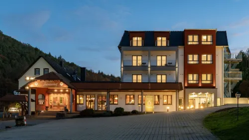 Hotel-Landgasthaus Ständenhof - parking