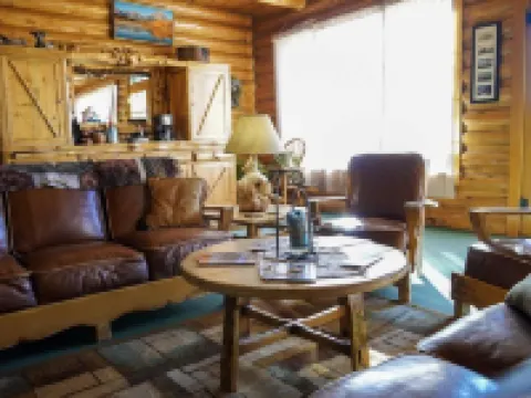 Twin Pines Lodge & Cabins Hotels in Fremont County