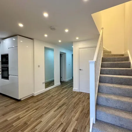 House in Croydon Welcomes You to Comfort and Style