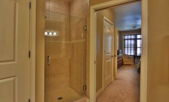 Unit 411A 1 Bd 1 Ba Condo Condo - Housity