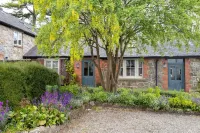 Courtyard Cottage Hotel in zona Woodside Primary School