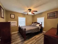 Cozy Country Home for all ATV Riders! Direct Access to Tackett and Royal Blue! Hotels in Campbell County