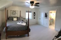 Snowgoose Pond Bed & Breakfast Hotel di Palmer