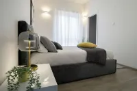 Charming and Modern Three-Bedroom Apartment in the Heart of the City of Asti Hotels near Chiesa Confraternita della Santissima Trinita e Sant'Evasio