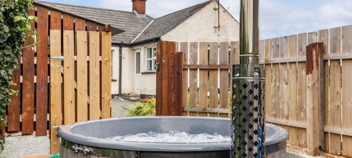 Ballyginny Cottage Hotels in Newcastle