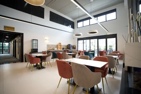 Arrow Hotel Отели в г. Эженхейм