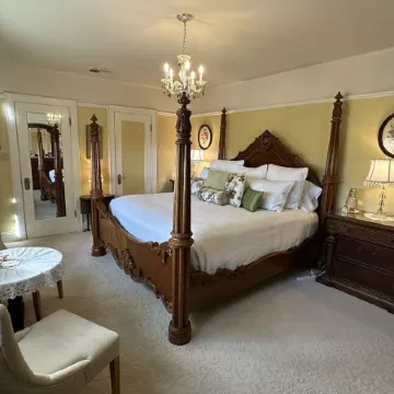 The Inn on Knowles Hill Bed & Breakfast Hotel