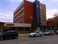 Family Hotel Bulgaria Hotels near Градска градина Харманли