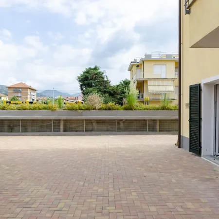 Joivy Flat with Terrace & Parking