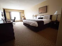 Town & Country Inn and Suites Hotels in Quincy