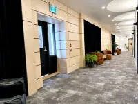 Cribs on Main Hotels in Bloomfield