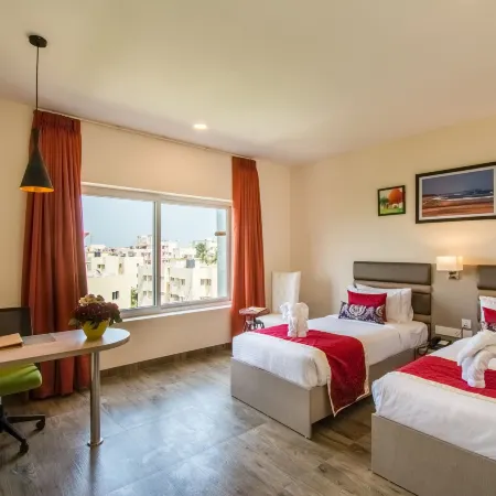 Mantris Hotel