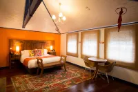 Miragaia House Hotels in Miragaia