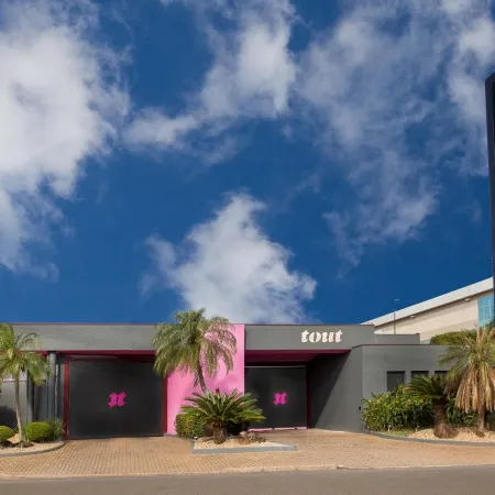 Tout Motel (Adults Only)