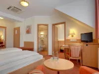 Hotel Kriemhild am Hirschgarten Hotels in Nymphenburg Palace