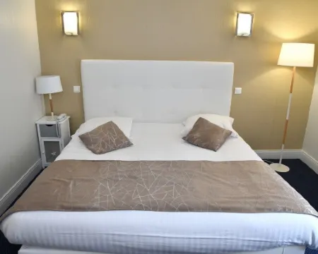 Le Renaissance Aurillac otelleri