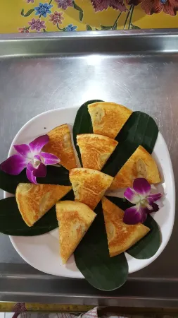 The Royal Bamboo Lodges Отели в г. Phanom