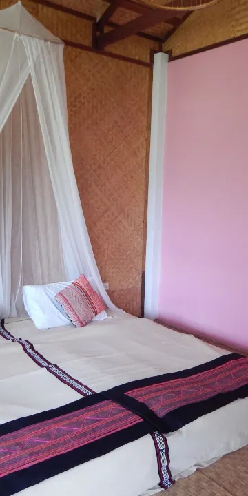 ดีลักซ์วิวแม่น้ำ, มีระบบปรับอากาศ