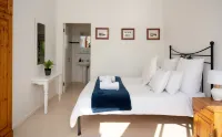 Boulders Beach Hotel, Cafe and Curio Shop Hotels in Simon's Town