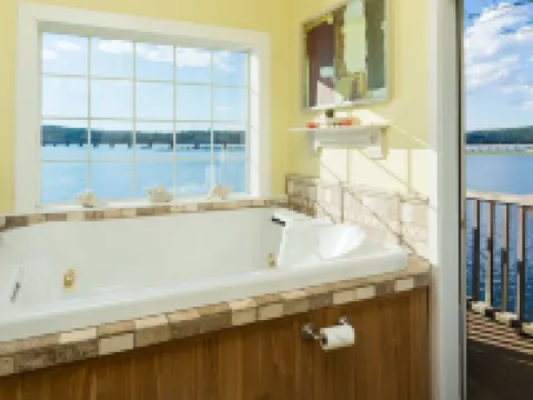 Sheepscot Harbour Village Resort Hotels in Edgecomb