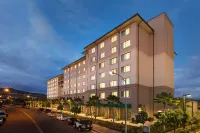 Embassy Suites by Hilton Oahu Kapolei فنادق في كابولي