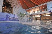Hotel Gustavo Adolfo Bécquer - Balneario de Fitero - piscina