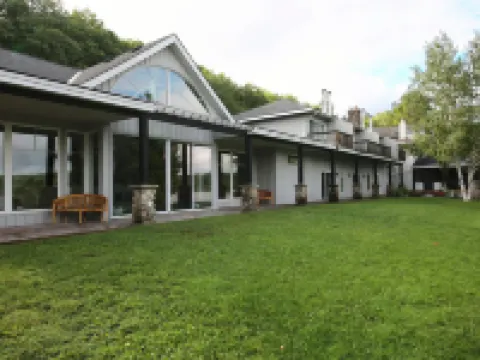 Sir Sam's Inn & Waterspa - Adults Only Hotels in Haliburton County