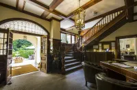 Chateau la Chaire Hotels in St Martin