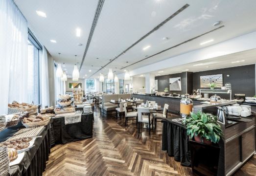 아르코텔 존 F 로비