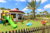 Sovereign Beach Hotel - บ้านพักหลังเล็ก
