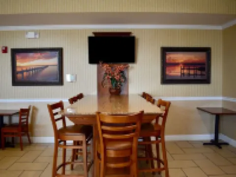 Best Western Plus Easton Inn  Suites Hotels in Easton