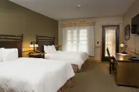 Hope Lake Lodge & Indoor Waterpark Hotels in Virgil