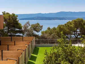 Zlatni Rat Beach Resort