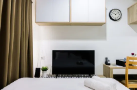 Elegant Studio Apartment at Springwood Residence