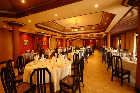 Aanari Hotel & Spa Отели в г. Флик ан Флак