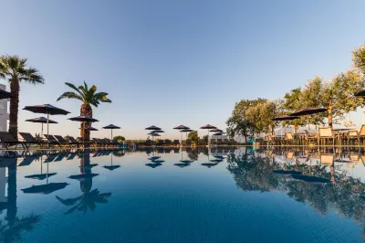 Mythic Summer Hotel Hôtels à : Paralia