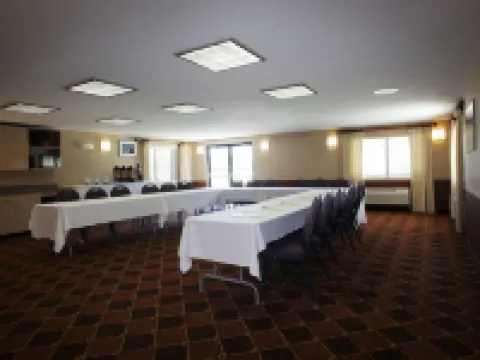 AmericInn by Wyndham Okoboji Hotels in Okoboji