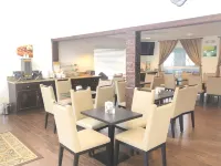 Quality Inn & Suites - breakfast