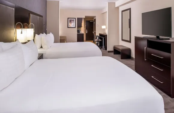 智選假日套房酒店夢露