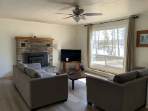 Tally Ho Inn Hotels in 