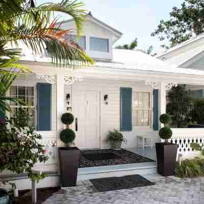 The Gardens Hotel Hotel Exterior