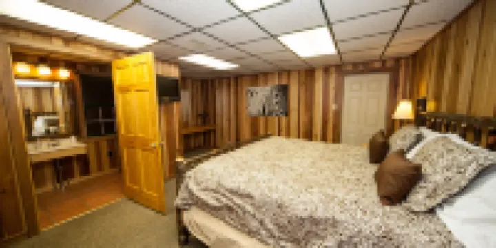 Log Cabin Lodge & Suites - Signature Suite, Non Smoking, Hot Tub