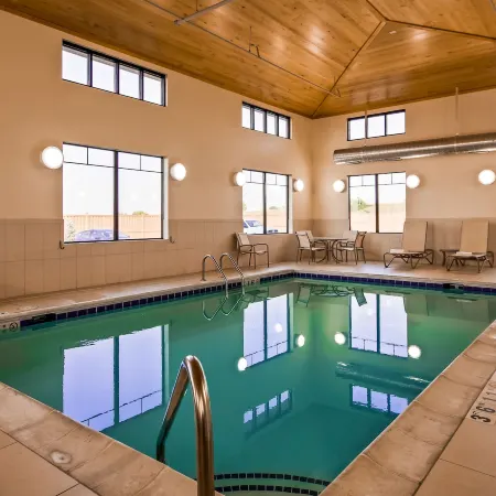 Best Western Plus Hudson Hotel Suites