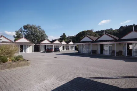 Settlers Motor Lodge Отели в г. Ловер Хатт