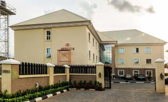 Sefcon Suites and Apartment