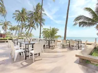 Rayong Chalet Hotel and Resort Hotels near Suan Son (Phe Arboretum)